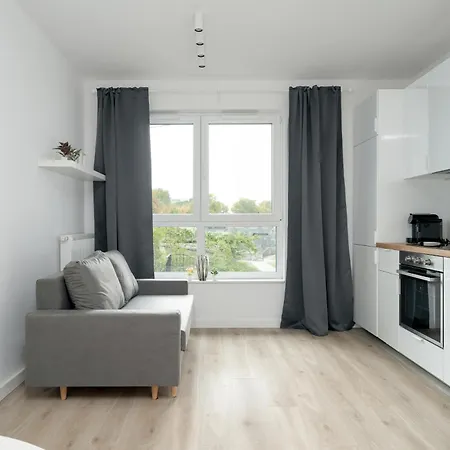 Nowoczesny Apartament Dla 2 Doroslych I 2 Dzieci Parking By Renters * Poznań