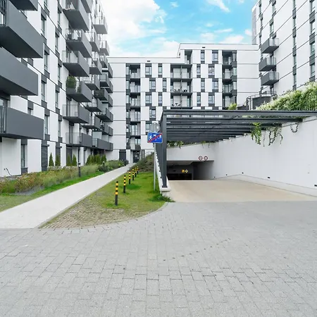 Apartment Nowoczesny Dla 2 Doroslych I 2 Dzieci Parking By Renters *