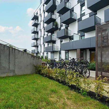 Nowoczesny Dla 2 Doroslych I 2 Dzieci Parking By Renters