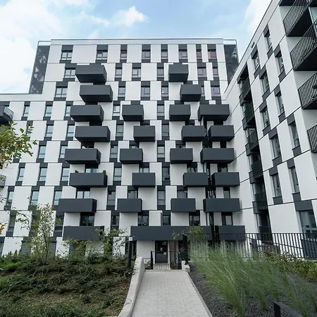 Nowoczesny Dla 2 Doroslych I 2 Dzieci Parking By Renters Apartment *